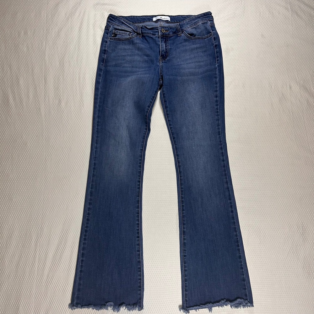 KanCan Flares Jeans Raw Hem Size 9/28 Mid Rise Stretch Boho Medium‎ Wash